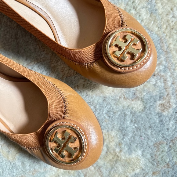Tory Burch Caroline 2 Leather Wedge 5.5 Like New with Box - Picture 4 of 7